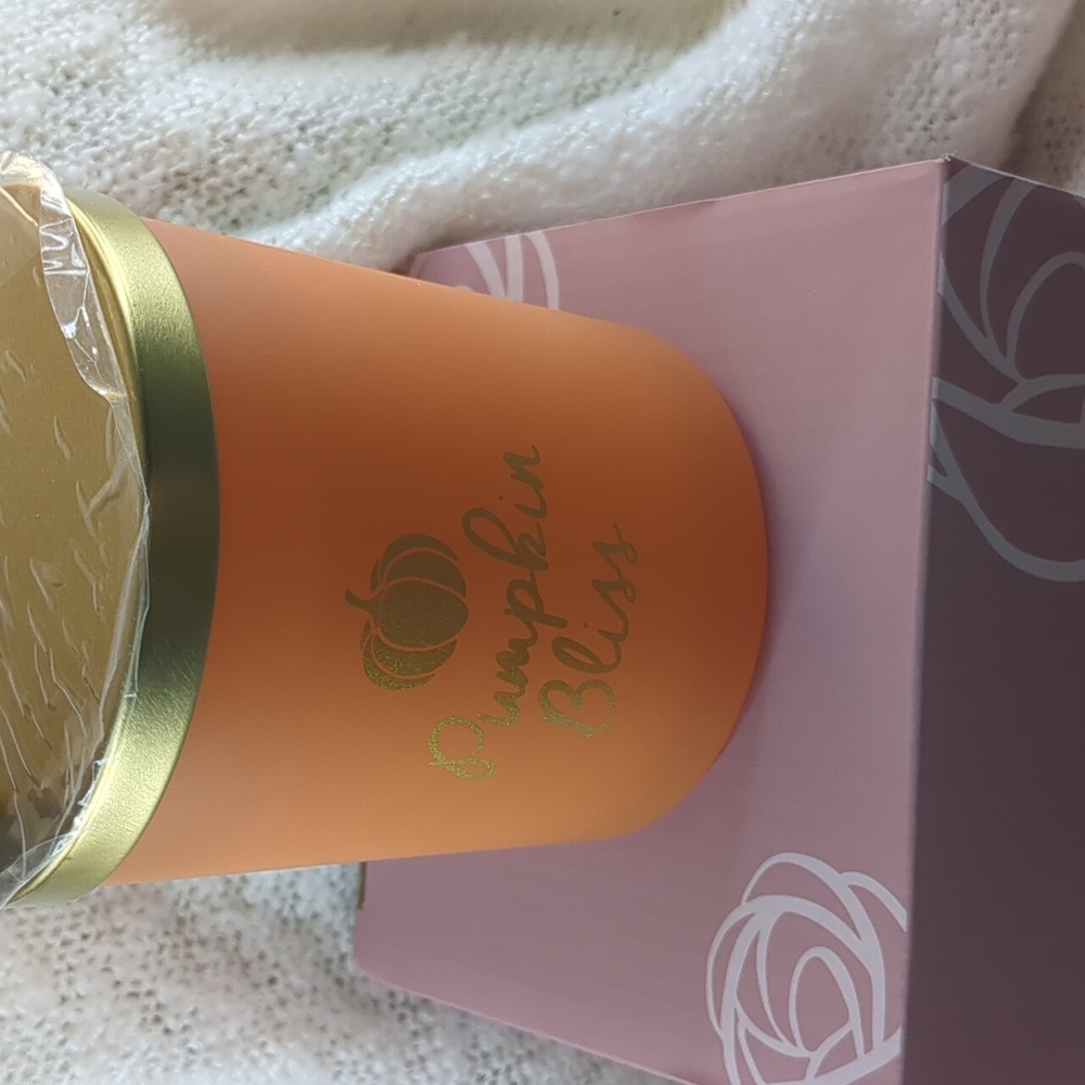 Summer & Rose Pumpkin Bliss Soy Blend Candle, 269g/9.5oz(4"x3"x3.5") - Picture 16 of 16